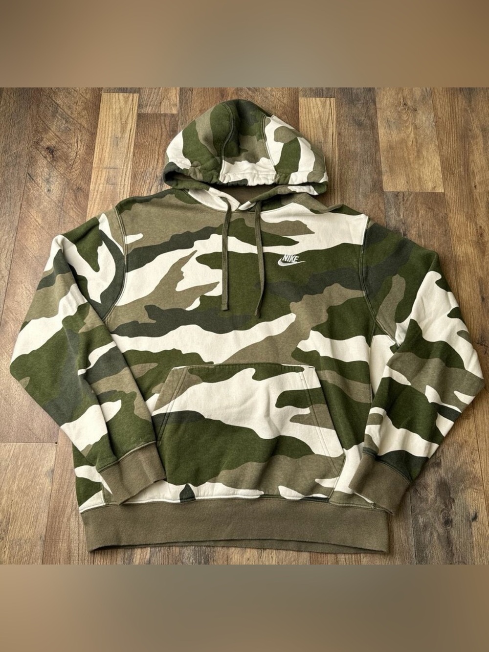 Nike Green and White Camo Hoodie - Picture 3 of 7